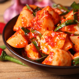 正宗韩式辣白菜萝卜块leeroro切件泡菜朝鲜韩国料理食品下饭菜