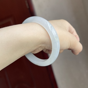 正圈58天然a货翡翠手镯冰糯起胶白冰淡晴底起光正圈手镯玉镯