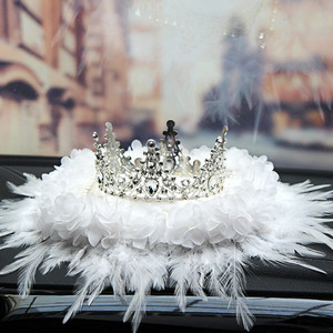 可爱漂亮羽毛皇冠汽车车载摆件个性创意高档女神款车内装饰用品女