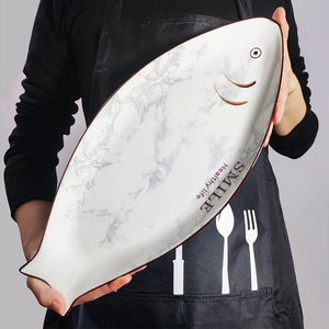 创意高级感鱼盘家用大号长方形餐盘蒸鱼盘子陶瓷烤鱼盘可微波