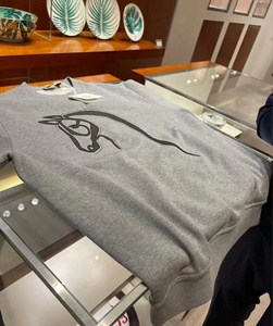 正品爱马仕男t恤