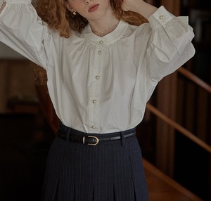松弛感法式复古白色衬衫女宫廷风灯笼袖八分袖设计感小众印花上衣