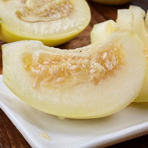 山东沂蒙山蜜罐甜瓜小蜜蜂甜瓜脆甜多汁当季时令水果现摘现发包邮