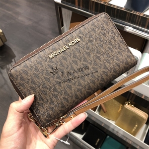 mk长卡包