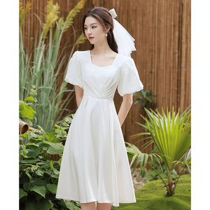 法式白色小礼服缎面2023夏季新款气质小个子伴娘服仙女婚礼连衣裙