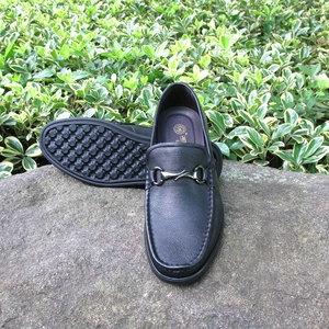 5901-1红青蛙2022年夏新款商务休闲鞋头层男士皮鞋软底套式乐福鞋