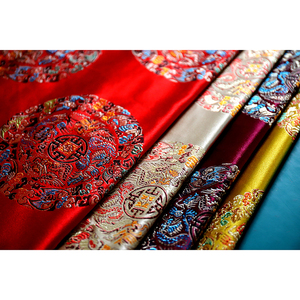 仿真丝织锦缎绸缎布料diy手工衣服坐垫桌旗抱枕布缎面古装布料