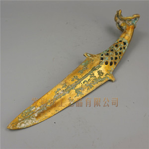 青铜器短剑 仿古战国青铜羊头剑 古代短刀兵器 古玩收藏品 包老桨