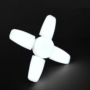 led灯泡e27螺口三叶飞碟灯大功率家用节能超亮省电折叠白光三防灯