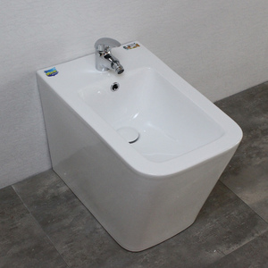 净身妇洗盆洁身