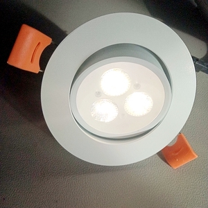 中性光4000k白边银边射灯嵌入式自然光3000k暖白3w18w7w12w天花灯