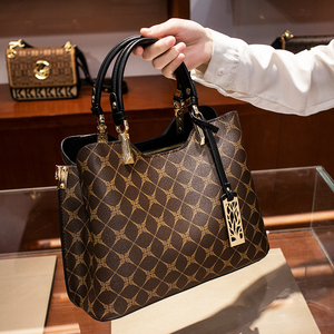 名牌包包女it