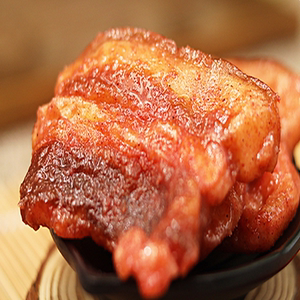 湖南攸县晒肉米粉子肉红曲粉蒸肉白烟熏腊肉白辣椒炒晒肉500g包邮