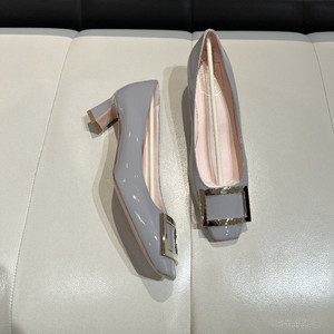 包邮累计评价: 2卖家: 巴黎萌猫奢侈品成交量: 0发货地: 法国店铺