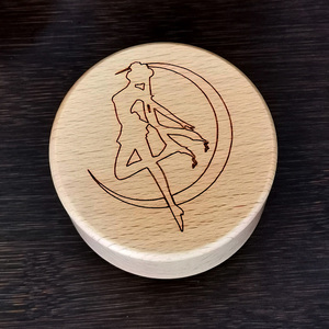 珞物礼品 美少女战士木质音乐盒发条八音盒冰月野兔 月光传说