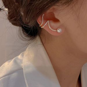 韩国气质简约线条设计感小众耳钉耳骨夹一体式耳环高级感精致珍珠