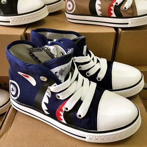代购日本潮牌bape鲨鱼儿童鞋高帮系带拉链帆布鞋男女童休闲运动鞋