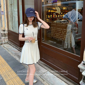 夏季韩系学院风减龄刺绣撞色圆领菱格纹短袖针织上衣百褶短裙套装