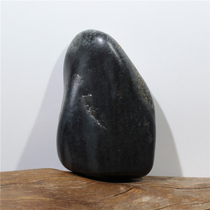 墨玉手把件163克好型和田籽料原石带僵皮白底天然玉石雕刻料包邮