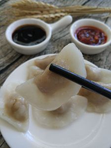 汕尾特产 海丰特色小吃 海丰肉饺 肉粿 小米兄弟 薄皮肉饺 米皮饺