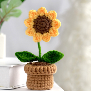 504人付款淘宝花朵自制郁金香小摆件钩织diy材料包迷你盆栽小花束毛线