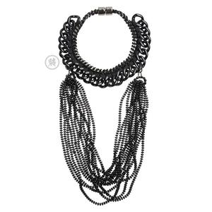 女装Emporio Armani走秀款 黑色 树脂 水晶 金属 链条 缎带 项链