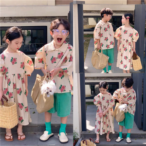 韩国牡丹印花亲子泡泡袖裙一家三口短袖衬衫母女三亚度假风连衣裙