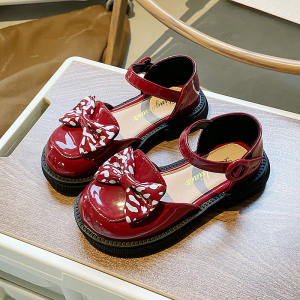 女童凉鞋夏季红色豆豆鞋洋气软底儿童包头蝴蝶结2022新款公主鞋子