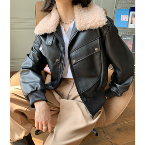 真皮皮衣女短款2021冬新款海宁绵羊皮羊羔毛皮草小个子皮衣外套