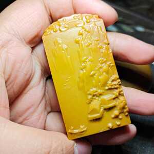 一物一图精品黄蜡石山水平安无事牌子吊坠鹰潭缅黄雕刻件挂件礼物