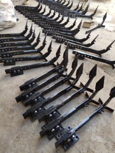 940人付款淘宝子犁尖铧开犁头深松钩配件 犁耕种尖沟犁钩y耘锄耕地农