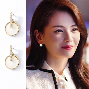 假日暖洋洋刘涛同款耳钉2022年新款潮女纯银饰小众设计感贝壳耳环