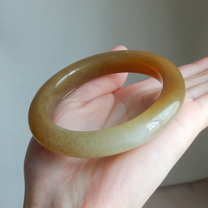 4克纯天然和田玉手镯58mm俄罗斯俄料糖白玉女士特色玉镯子饰品