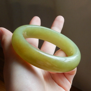 保】54mm纯天然和田玉手镯71.4克新疆若羌料青黄口沁糖玉镯子黄玉