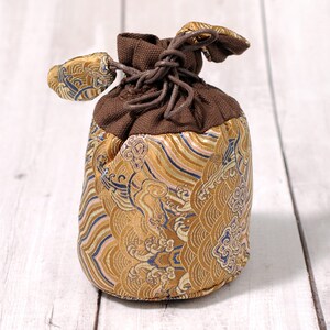 2019配饰包百搭钱袋刺绣汉元素服男新款古风空挎斜袋复古女包