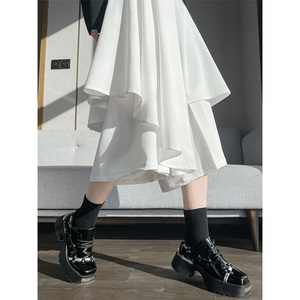 白色半身裙女2024夏季新款不规则设计感梨型身材遮胯显瘦大摆裤裙