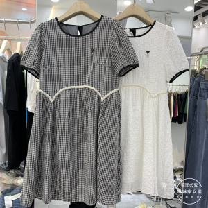 卡洛精品女装淘宝江南雨季82218连衣裙一字肩2022夏新女碎花泡泡袖