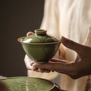 束刻手工浮雕缠枝纹盖碗薄胎创意龙泉越窑梅子青瓷泡茶碗功夫茶具