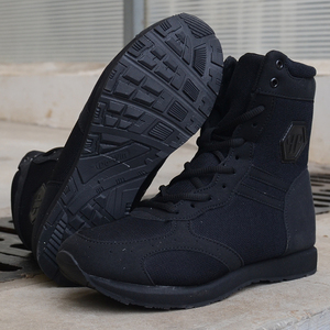 秋冬作战靴超轻男女户外靴透气超轻春夏季20作战靴特种兵战术靴