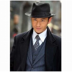 出租上海滩许文强风衣 出租带帽子演出服老大服装推荐旗袍租赁