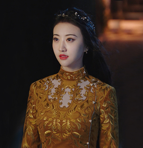 司藤同款黄色旗袍改良版秋冬重工刺绣丝绒开叉连衣裙年会礼服女神