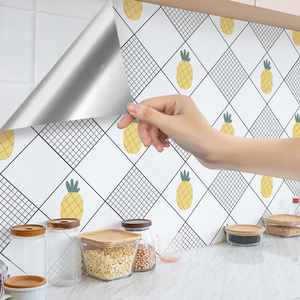 厨房防油防火耐高温pvc贴纸油烟机灶台防水自粘式加厚易擦洗墙贴