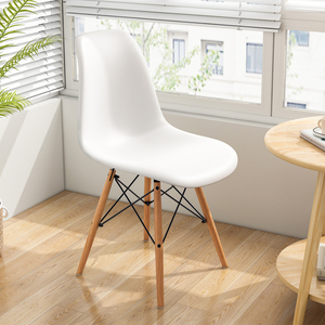 伊姆斯椅塑料靠背北欧家用实木餐椅椅子现代简约办公椅洽谈书桌椅