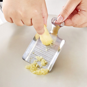 蒜泥神器304不锈钢压蒜搅碎粉碎研磨蒜末厨房家用碎蒜手动磨泥器