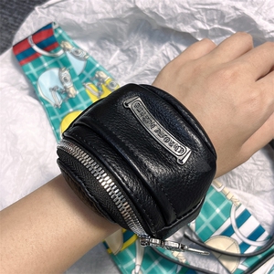 黑色牛皮手腕包女小众设计辣妹包2022新款潮时尚零钱包十字架包包