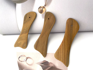 谭木匠玉檀木绿檀木刮痧板按摩板 刻有  赠  字 生日礼物