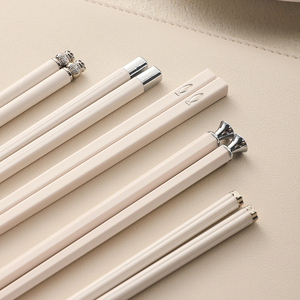 白色奶油风合金筷子新中式家用高档新款一人一双分餐筷轻奢高级感