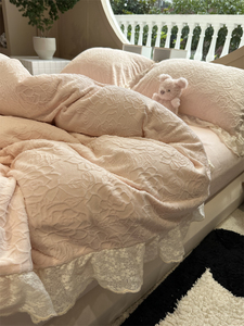 时尚花边款粉橘色雕花牛奶绒床上四件套1.5m1.8保暖加厚秋冬珊瑚