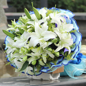 临沂鲜花百合花百年好合香水百合婚庆用品捧花情人节送女友礼物