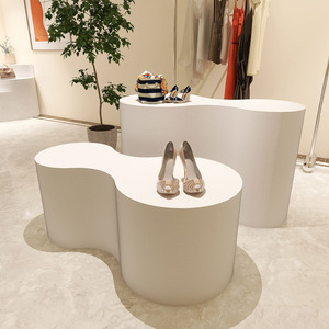 服装店中岛展示台鞋包店陈列道具产品高低桌流水台饰品摆放置物架